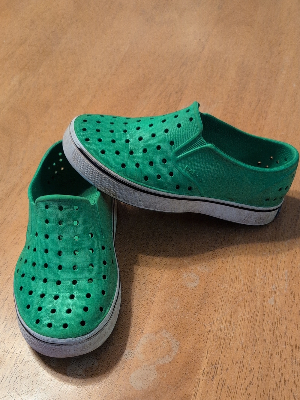 Toddler Native Shoes Size 11